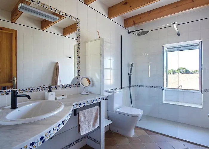 Bini Aumaia בית כפרי *