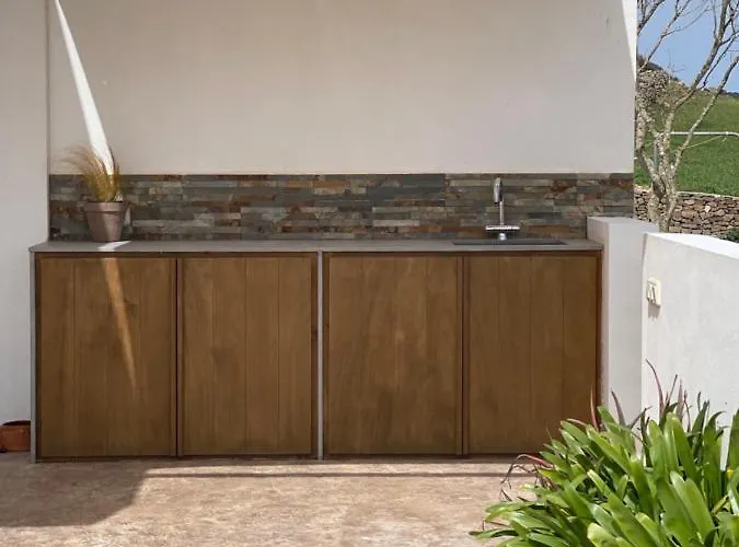 Bini Aumaia אס מרקדל