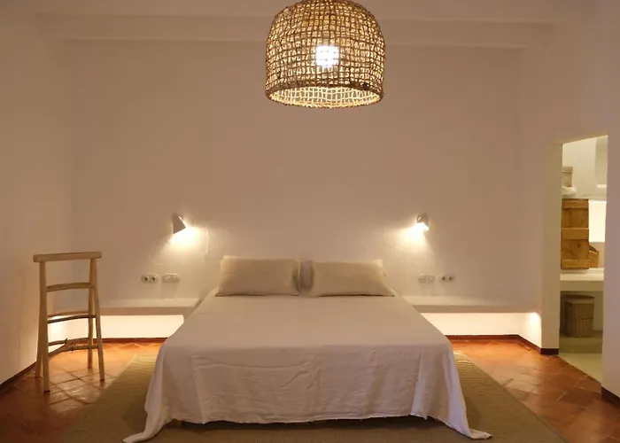 Bini Aumaia אס מרקדל